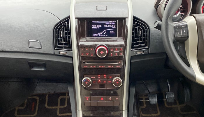 2015 Mahindra XUV500 W6 4X2, Diesel, Manual, 77,326 km, Air Conditioner