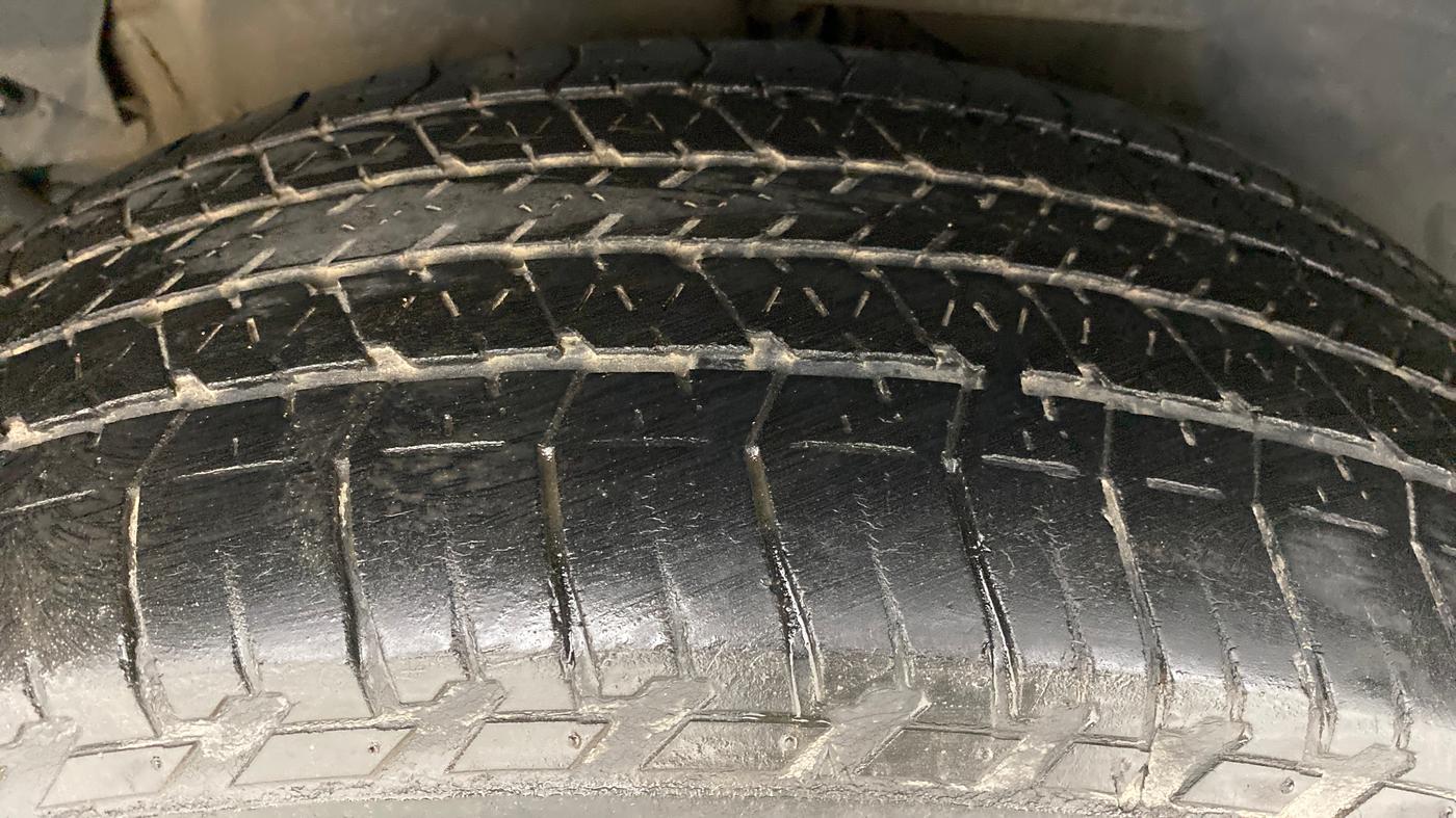 2015 Mahindra XUV500 W6 4X2, Diesel, Manual, 77,326 km, Right Rear Tyre Tread