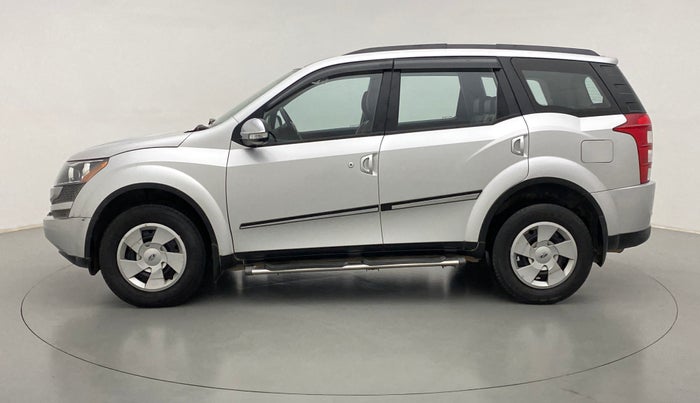 2015 Mahindra XUV500 W6 4X2, Diesel, Manual, 77,326 km, Left Side