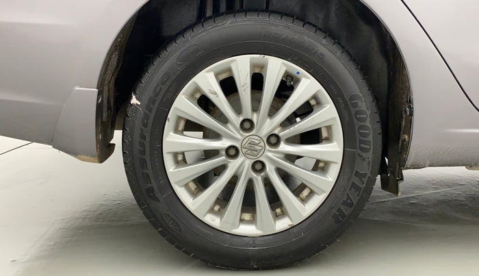 2016 Maruti Ciaz ZXI AT, Petrol, Automatic, 83,055 km, Right Rear Wheel