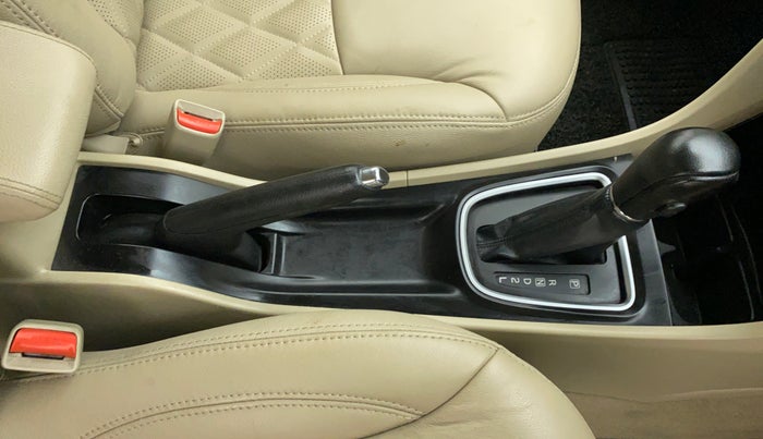 2016 Maruti Ciaz ZXI AT, Petrol, Automatic, 83,055 km, Gear Lever