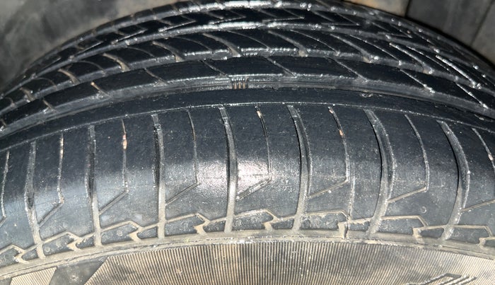 2022 Maruti S Cross ZETA 1.5, Petrol, Manual, 17,273 km, Left Rear Tyre Tread