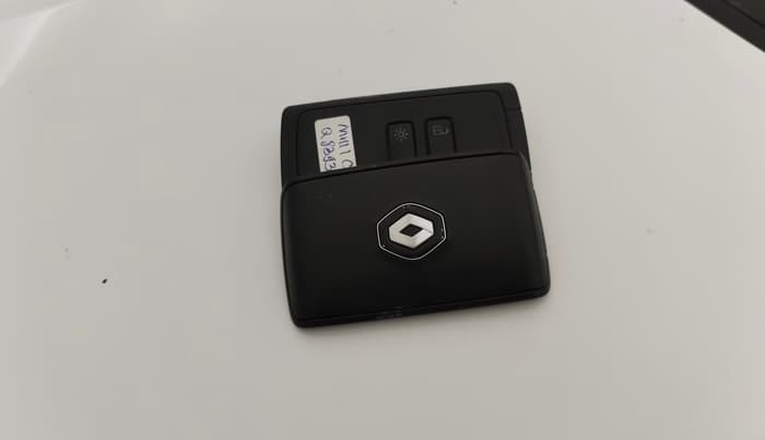 2019 Renault TRIBER RXZ, Petrol, Manual, 75,895 km, Key Close Up
