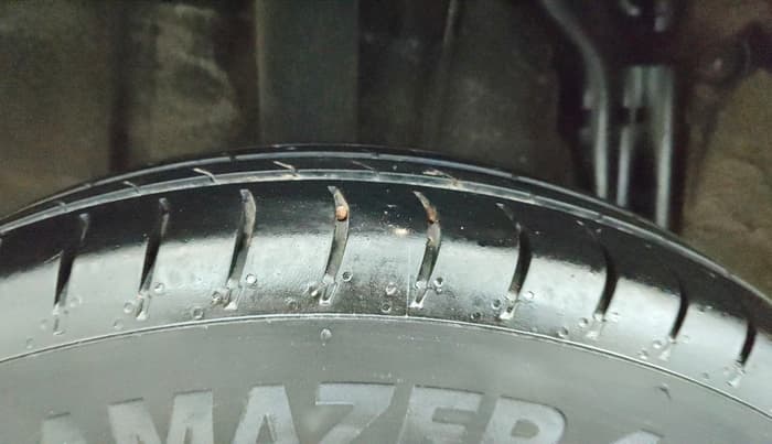 2019 Renault TRIBER RXZ, Petrol, Manual, 75,895 km, Right Rear Tyre Tread