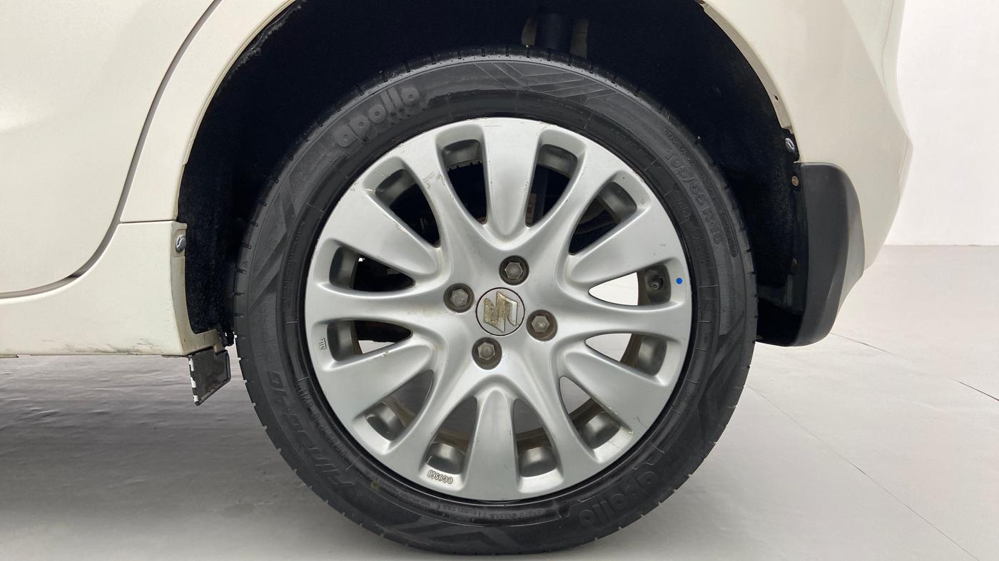 2016 Maruti Baleno ZETA 1.2 K12, Petrol, Manual, 41,176 km, Left Rear Wheel