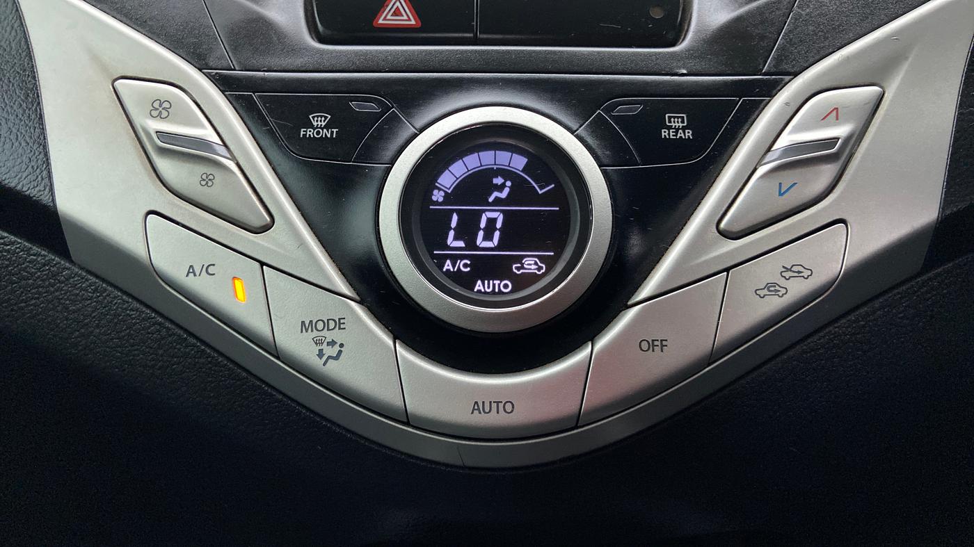 2016 Maruti Baleno ZETA 1.2 K12, Petrol, Manual, 41,176 km, Automatic Climate Control