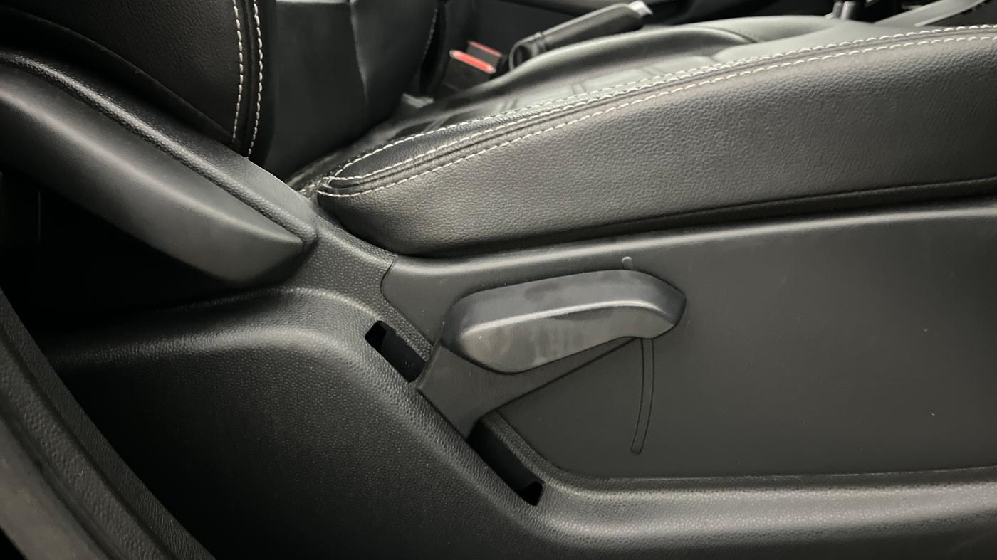 2019 Ford Ecosport TITANIUM + 1.5L PETROL AT, Petrol, Automatic, 34,019 km, Driver Side Adjustment Panel