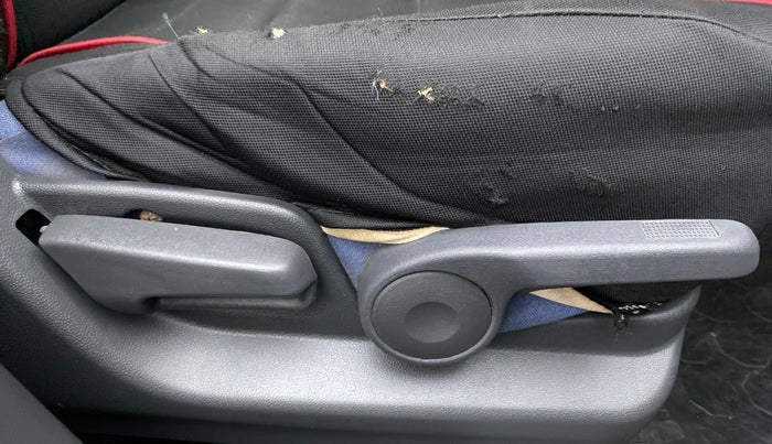 2012 Maruti Ritz ZXI, Petrol, Manual, 44,660 km, Driver Side Adjustment Panel