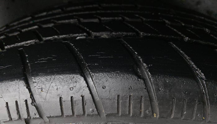 2012 Maruti Ritz ZXI, Petrol, Manual, 44,660 km, Right Rear Tyre Tread