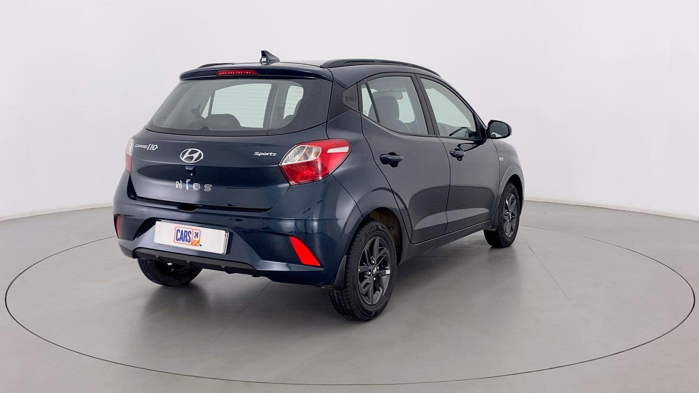 2021 Hyundai GRAND I10 NIOS SPORTZ 1.2 AT, Petrol, Automatic, 2,015 km, Right Back Diagonal