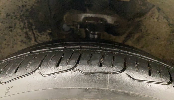 2018 Hyundai Verna 1.6 VTVT SX (O) AT, Petrol, Automatic, 55,391 km, Left Front Tyre Tread