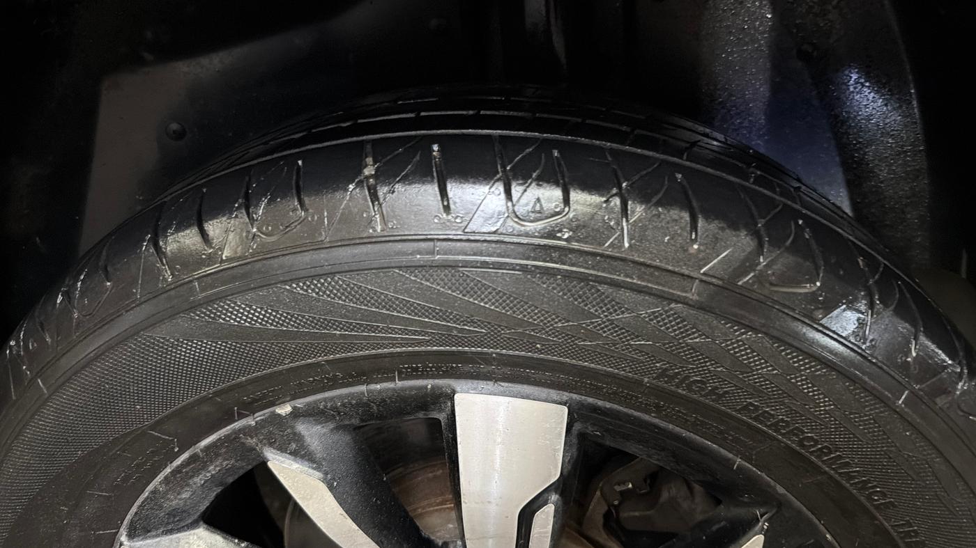 2020 MG HECTOR SHARP 1.5 DCT PETROL, Petrol, Automatic, 73,196 km, Left Rear Tyre Tread