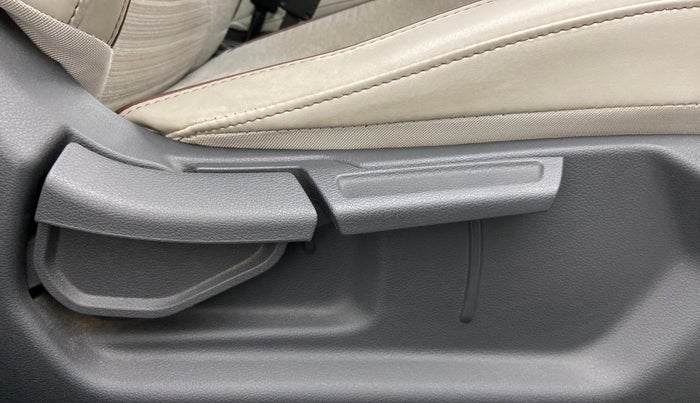 2020 Hyundai AURA SX PLUS 1.2 AMT, Petrol, Automatic, 39,886 km, Driver Side Adjustment Panel