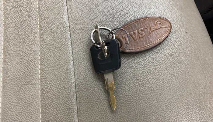 2016 Datsun Redi Go T (O), Petrol, Manual, 86,474 km, Key Close Up