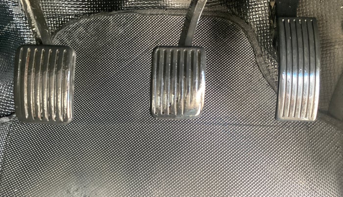 2018 Hyundai Xcent S 1.2, Petrol, Manual, 1,44,410 km, Pedals