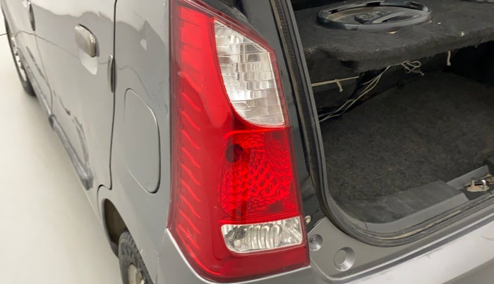 2012 Maruti Wagon R 1.0 LXI, Petrol, Manual, 69,981 km, Left tail light - Reverse gear light not functional