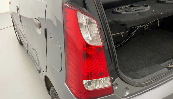 2012 Maruti Wagon R 1.0 LXI, Petrol, Manual, 69,981 km, Left tail light - Minor scratches