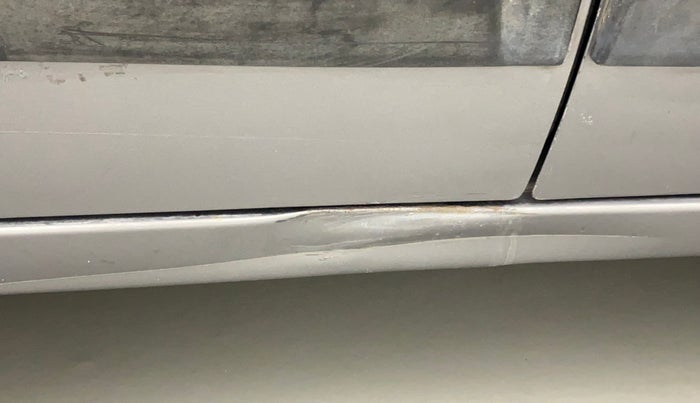 2012 Maruti Wagon R 1.0 LXI, Petrol, Manual, 69,981 km, Right running board - Slightly rusted