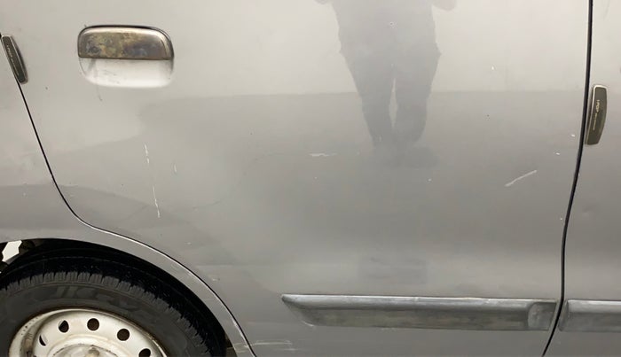 2012 Maruti Wagon R 1.0 LXI, Petrol, Manual, 69,981 km, Right rear door - Slightly dented