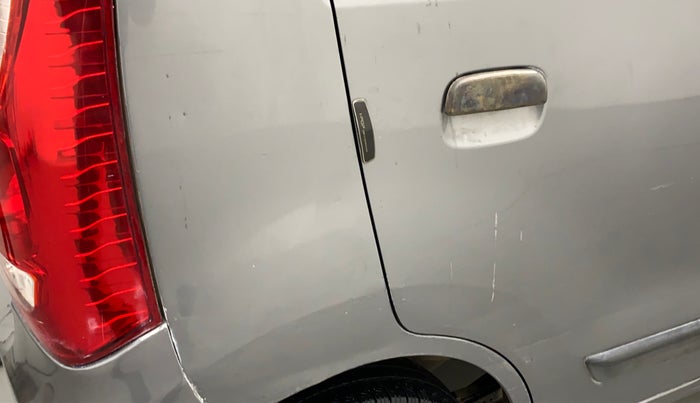 2012 Maruti Wagon R 1.0 LXI, Petrol, Manual, 69,981 km, Right quarter panel - Slightly dented