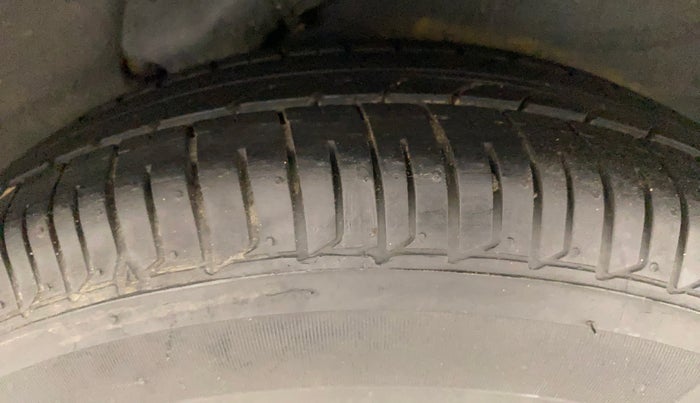 2012 Hyundai i10 SPORTZ 1.2 AT, Petrol, Automatic, 11,895 km, Left Rear Tyre Tread