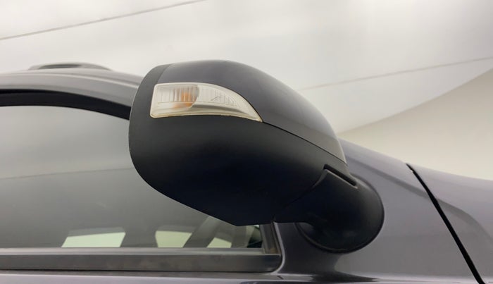 2017 Renault Duster 85 PS RXZ DIESEL, Diesel, Manual, 69,947 km, Right rear-view mirror - Folding motor not working