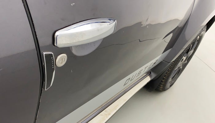 2017 Renault Duster 85 PS RXZ DIESEL, Diesel, Manual, 69,947 km, Driver-side door - Slightly dented
