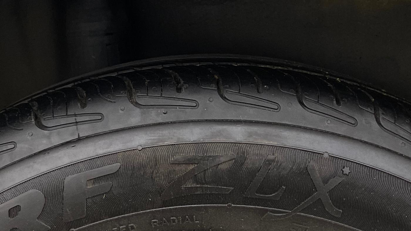 2015 Honda City 1.5L I-VTEC SV CVT, Petrol, Automatic, 1,29,022 km, Right Rear Tyre Tread