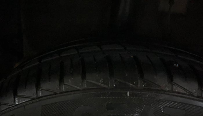 2022 Hyundai GRAND I10 NIOS SPORTZ 1.2 KAPPA VTVT, Petrol, Manual, 34,308 km, Right Rear Tyre Tread