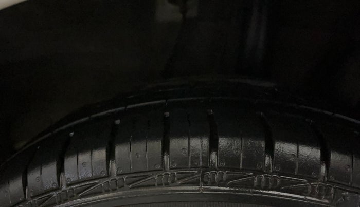 2022 Hyundai GRAND I10 NIOS SPORTZ 1.2 KAPPA VTVT, Petrol, Manual, 34,308 km, Left Rear Tyre Tread