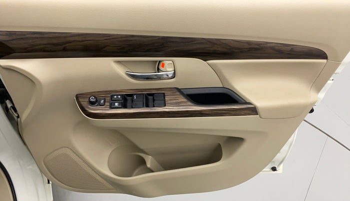 2021 Maruti Ertiga ZXI+ SHVS, Petrol, Manual, 15,246 km, Driver Side Door Panels Control