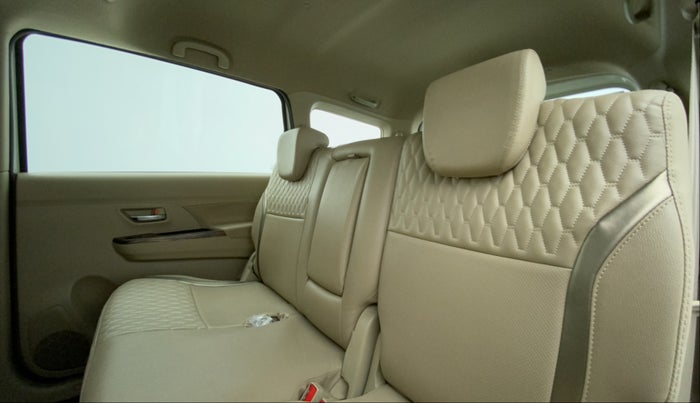 2021 Maruti Ertiga ZXI+ SHVS, Petrol, Manual, 15,246 km, Right Side Rear Door Cabin