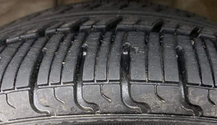 2018 Maruti Wagon R 1.0 VXI+ OPT. AMT, Petrol, Automatic, 81,020 km, Left Front Tyre Tread