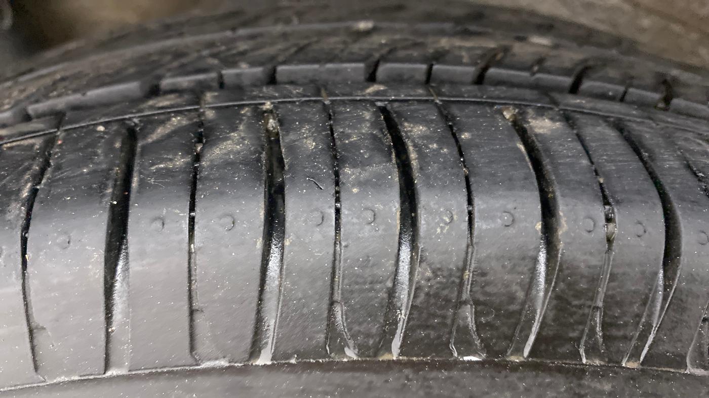 2018 Maruti Wagon R 1.0 VXI+ OPT. AMT, Petrol, Automatic, 81,020 km, Right Rear Tyre Tread
