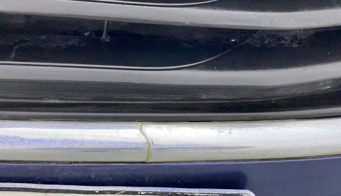 2018 Maruti Dzire VXI, Petrol, Manual, 69,688 km, Front bumper - Chrome strip damage
