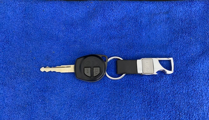 2018 Maruti Dzire VXI, Petrol, Manual, 69,688 km, Key Close Up