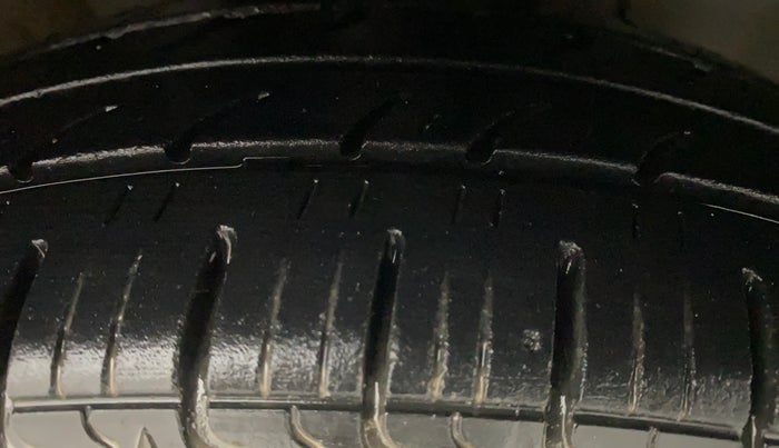 2022 Renault Kwid CLIMBER MT 1.0, Petrol, Manual, 56,050 km, Right Front Tyre Tread