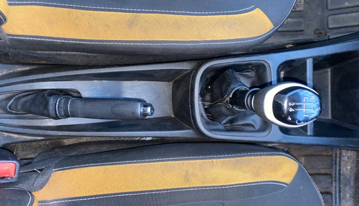 2022 Renault Kwid CLIMBER MT 1.0, Petrol, Manual, 56,050 km, Gear Lever