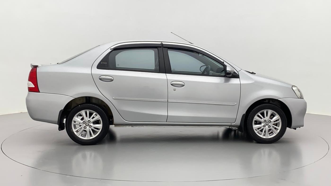 2015 Toyota Etios VX, Petrol, Manual, 41,578 km, Right Side View