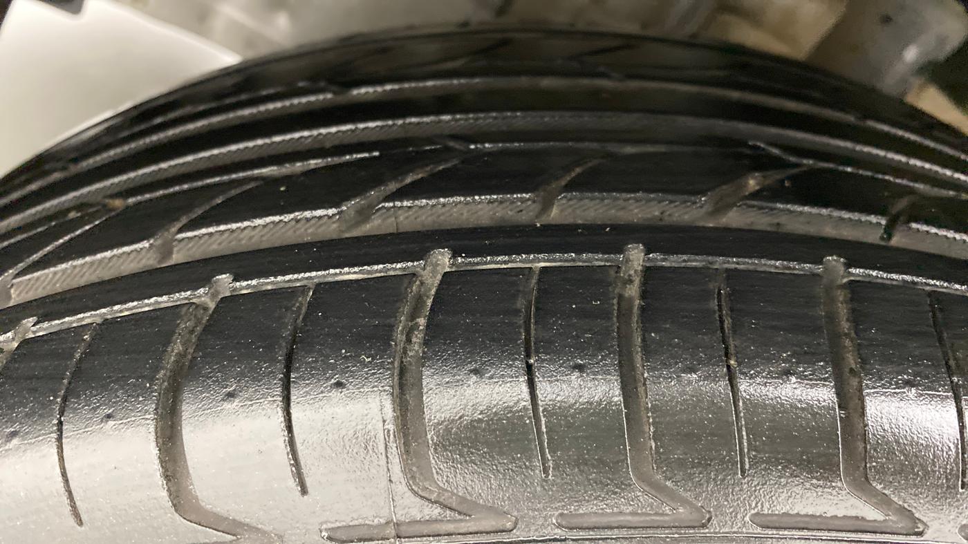 2015 Toyota Etios VX, Petrol, Manual, 41,578 km, Left Front Tyre Tread