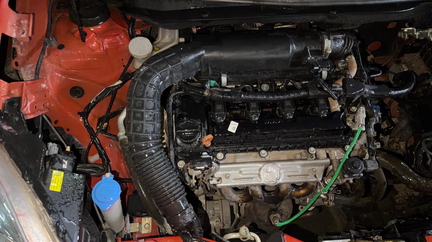 2023 Maruti Swift VXI, Petrol, Manual, 26,779 km, Engine View - Right