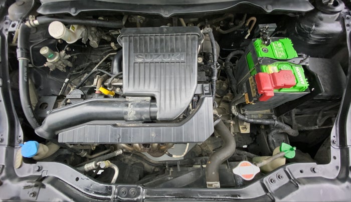 2015 Maruti Swift VXI D, Petrol, Manual, 34,459 km, Engine Bonet View