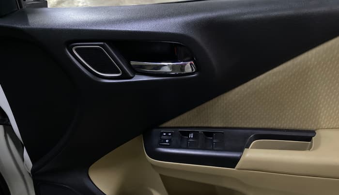 2021 Honda City 1.5L I-VTEC V MT 4TH GEN, Petrol, Manual, 61,755 km, Driver Side Door Panels Control