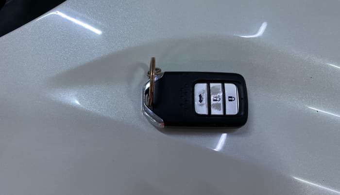 2021 Honda City 1.5L I-VTEC V MT 4TH GEN, Petrol, Manual, 61,755 km, Key Close Up