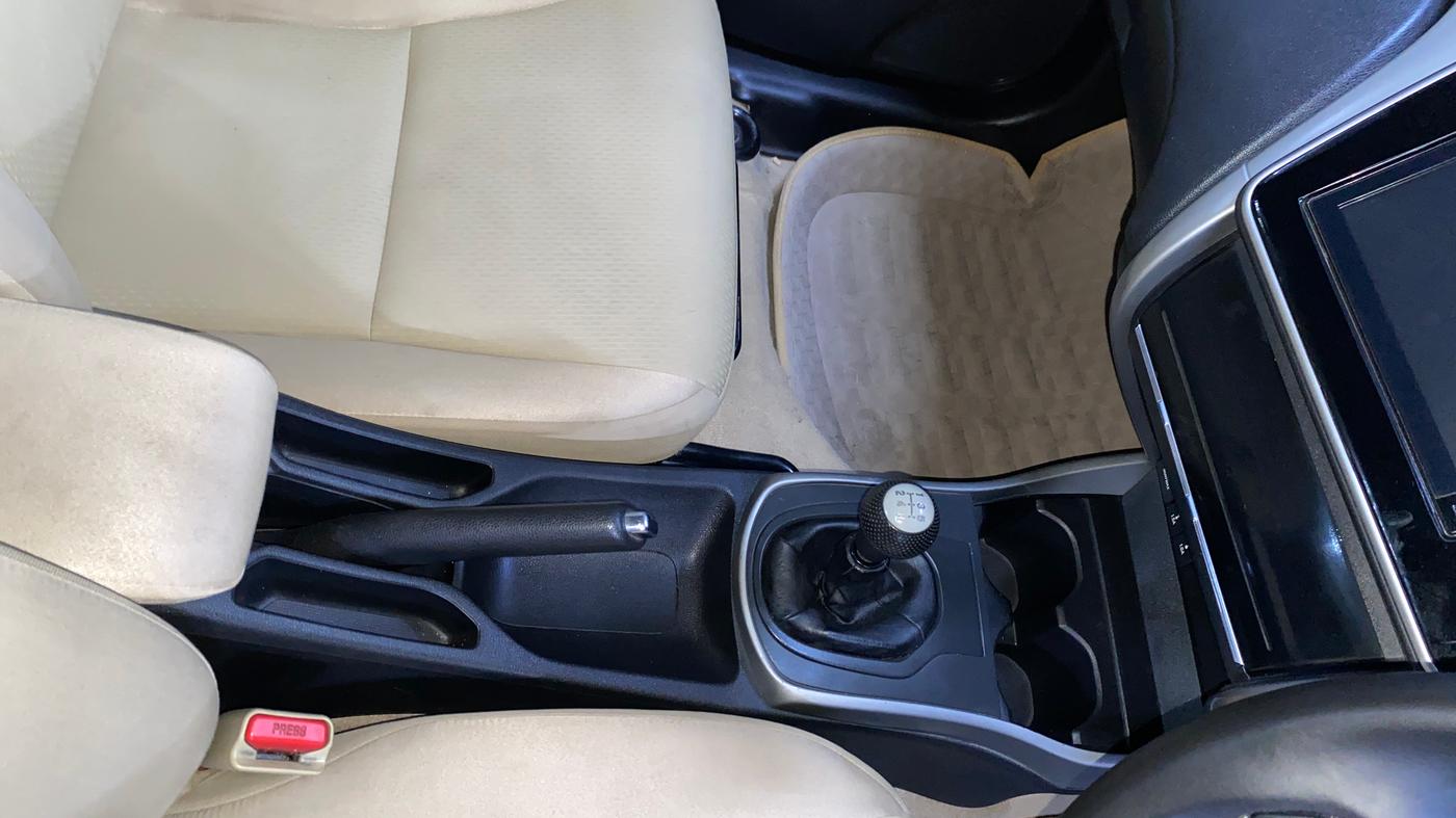 2021 Honda City 1.5L I-VTEC V MT 4TH GEN, Petrol, Manual, 61,755 km, Gear Lever
