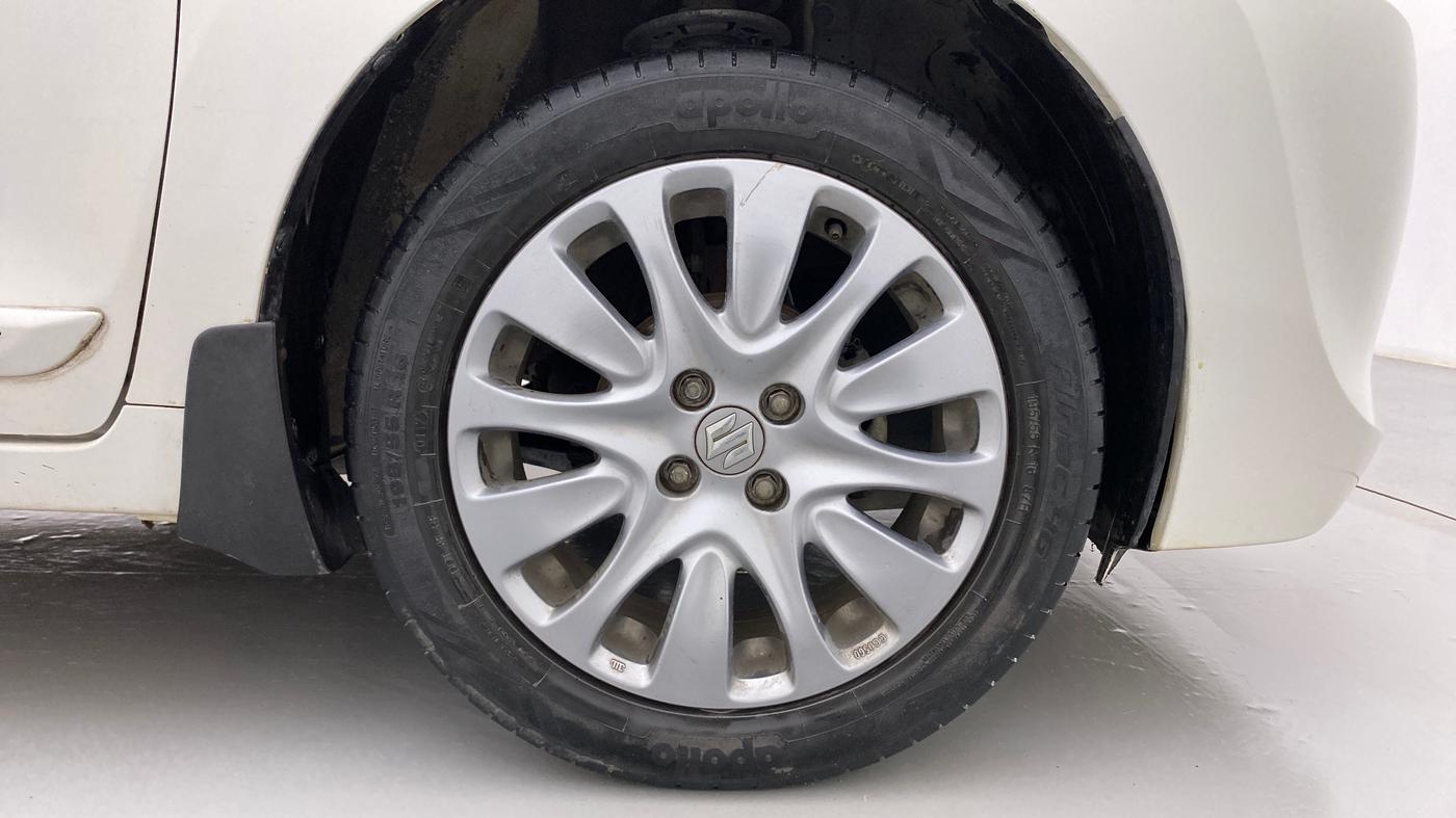 2017 Maruti Baleno ZETA PETROL 1.2, Petrol, Manual, 57,258 km, Right Front Wheel