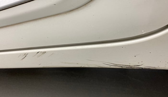 2017 Maruti Baleno ZETA PETROL 1.2, Petrol, Manual, 57,258 km, Left running board - Minor scratches