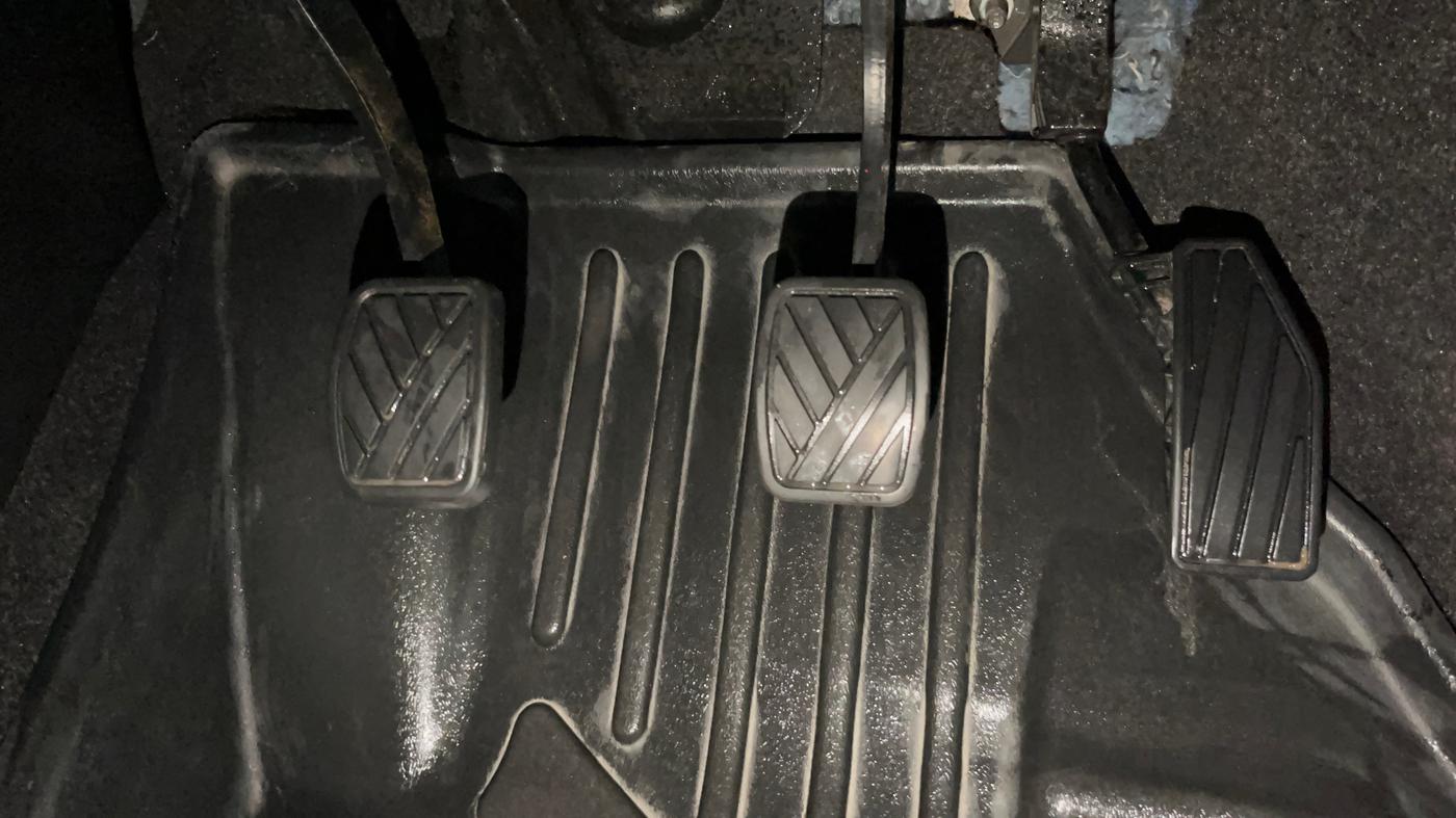 2023 Maruti Swift LXI, Petrol, Manual, 29,593 km, Pedals