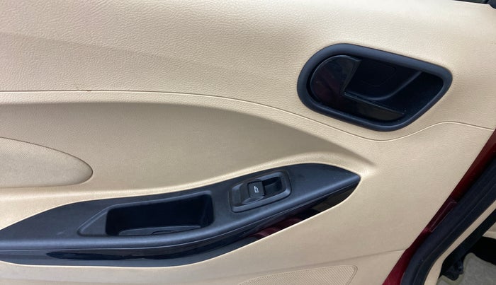 2021 Ford Figo Aspire TITANIUM 1.2 PETROL, Petrol, Manual, 29,246 km, Left rear window switch / handle - Switch/handle not functional