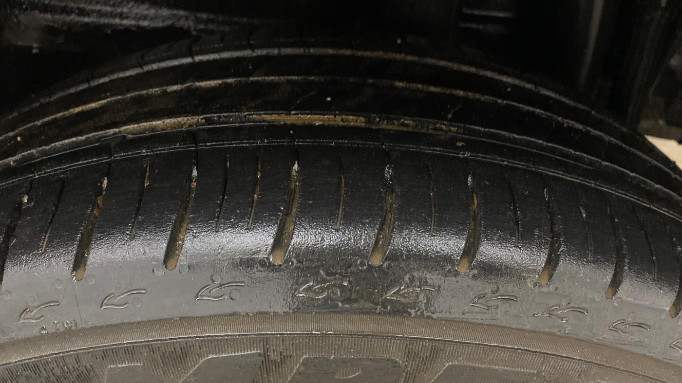 2020 Toyota YARIS G MT, Petrol, Manual, 1,04,531 km, Left Rear Tyre Tread